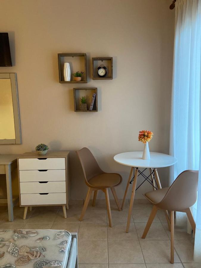 Mytilíni Filoxenia Apartments מראה חיצוני תמונה