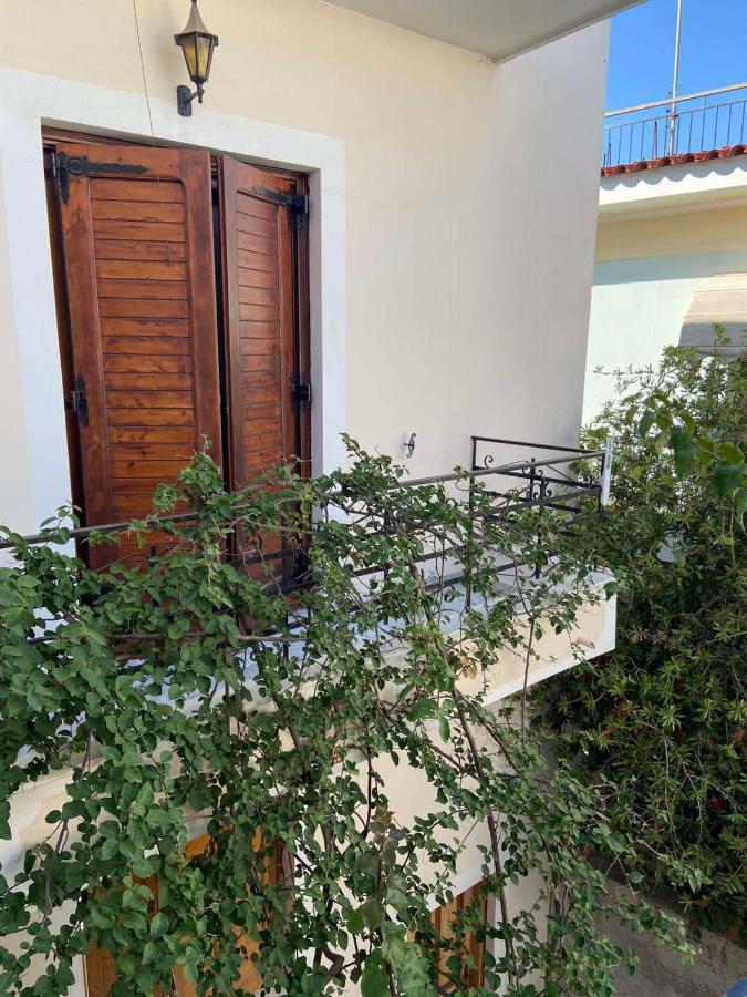 Mytilíni Filoxenia Apartments מראה חיצוני תמונה